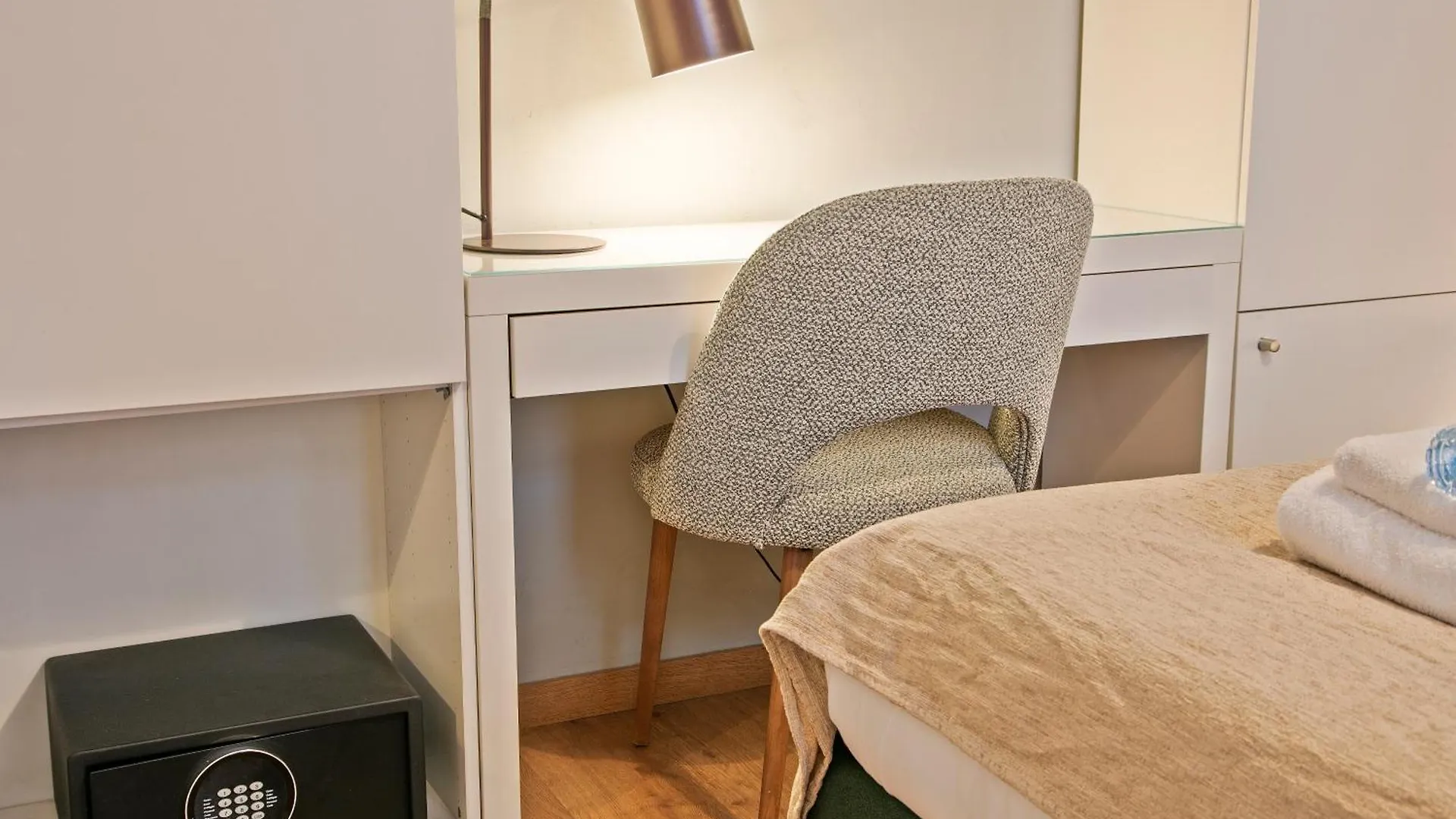 Alcam Entenza Barcelona Apartment