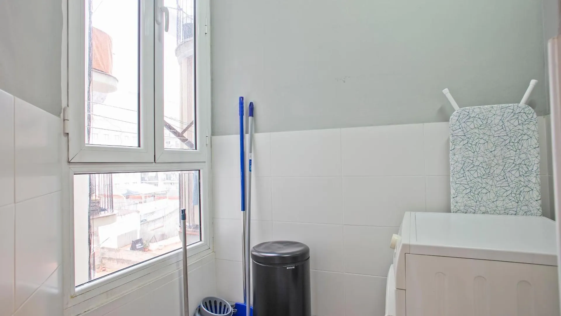 Apartment Alcam Entenza Barcelona Spanien