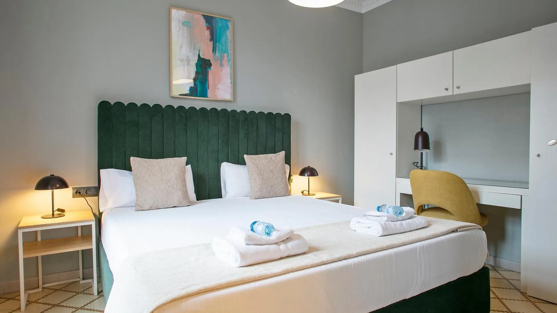 Alcam Entenza 0*, Barcelona Spain