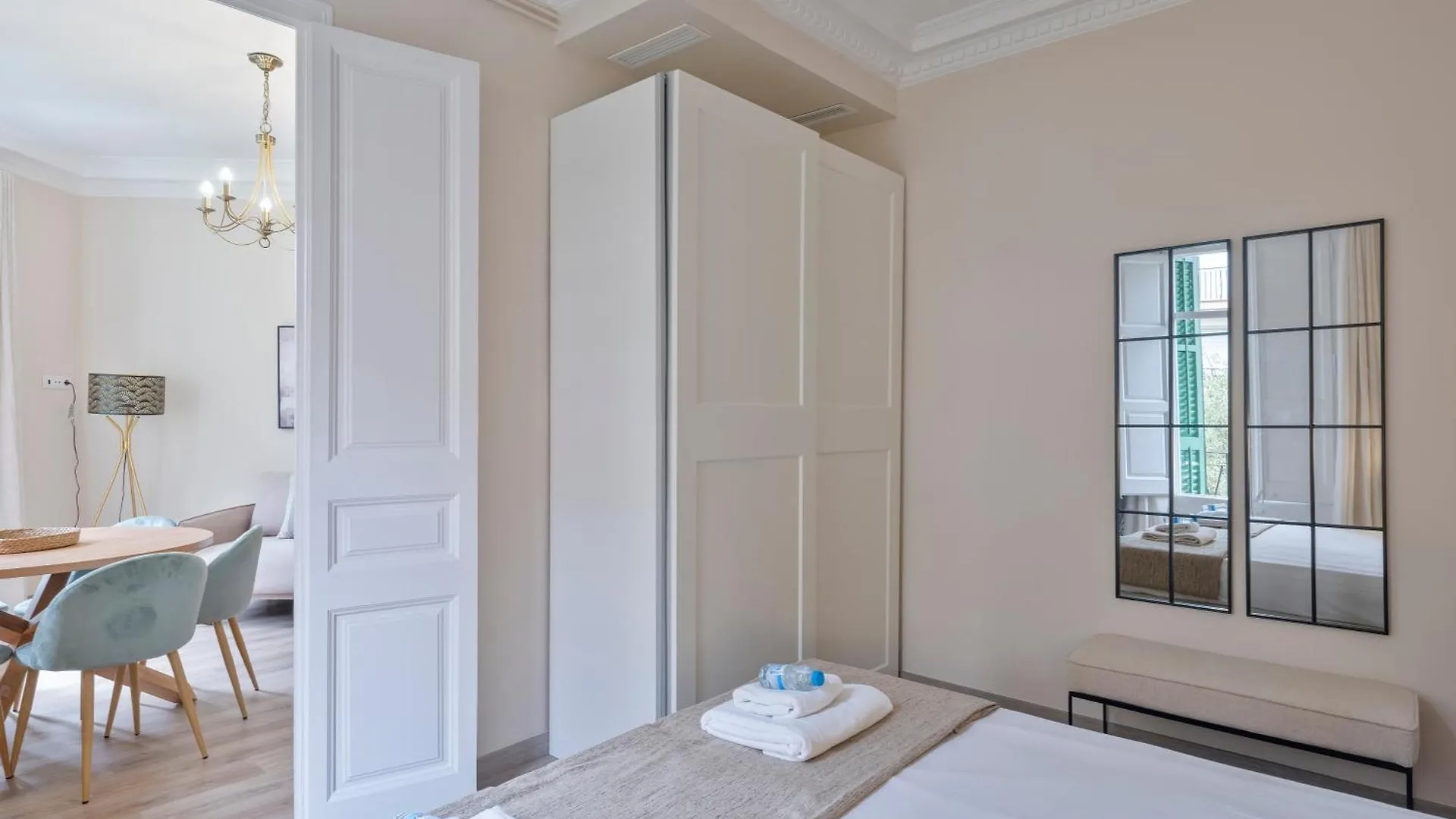 Alcam Entenza Apartment