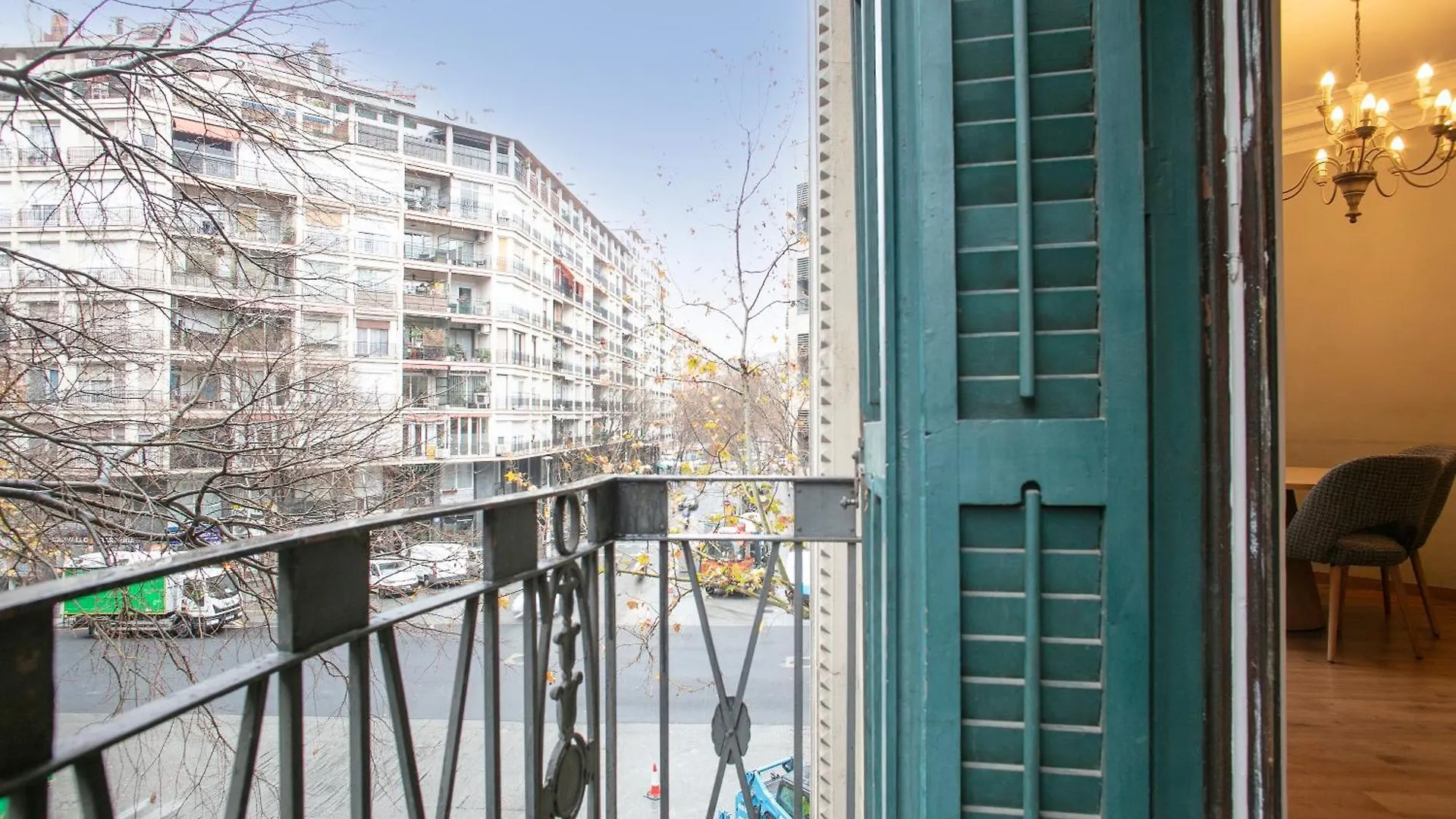 Alcam Entenza برشلونة